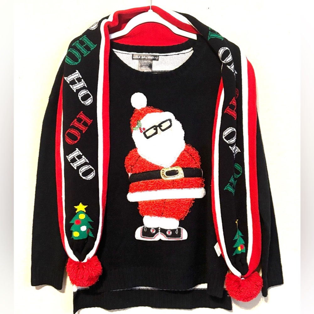 Women’s Vintage United States Sweaters Santa with Matching Scarf